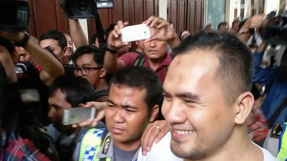 Bang Ipul yang Kuat, Yang Sabar, Kata Penggemar Jelang Vonis Saipul Jamil