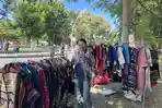 FEATURE: Tidak Lelah Merajut Harapan dari Benang Tenun NTT, Libertina Jualan di CFD 