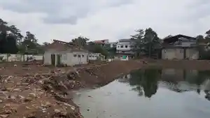 Sisa-Bangunan-di-Kampung-Mati-Vietnam-Kramat-Jati-Jakarta-Timur.jpg