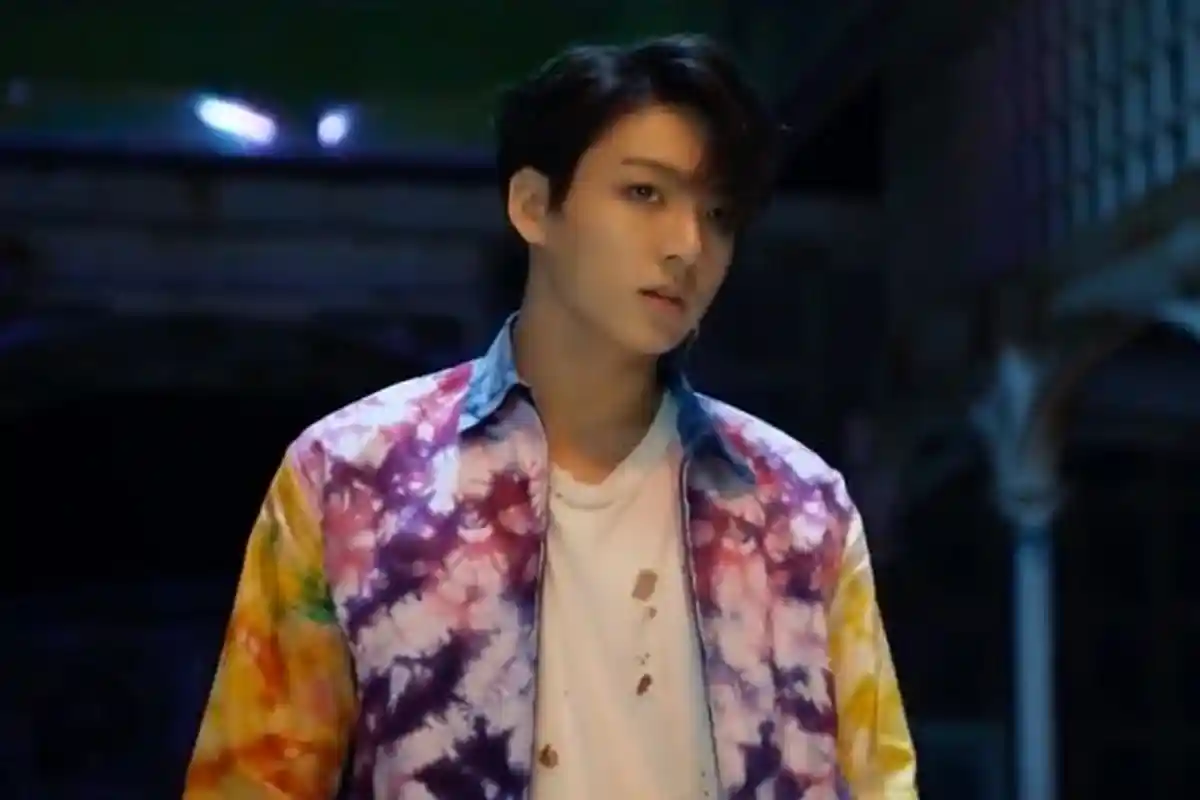 Jungkook BTS Tidak Mabuk saat Kecelakaan Mobilnya Tabrak Taksi, Agensi: Kesalahan Sendiri