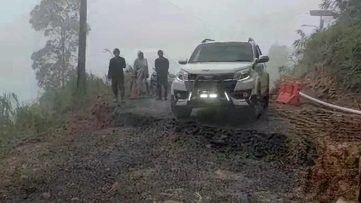 Hati-hati, Jalan Kliweran Ambles Lagi, Akses Utama Petungkriyono Pekalongan dan Banjarnegara
