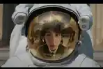 Jin-BTS-dalam-MV-The-Astronaut.jpg