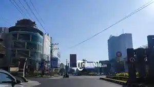 Suasana-di-Simpang-The-Park-Mall-di-Jalan-Ir-Soekarno.jpg