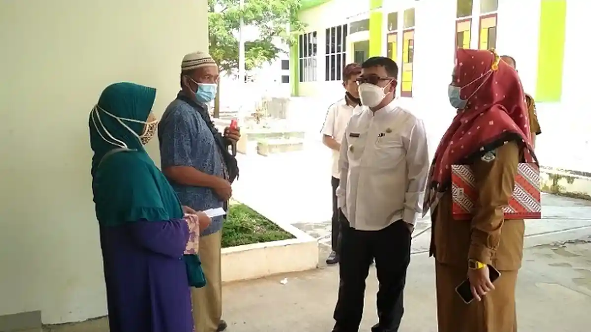 Bupati HDS Ngantor Perdana di RSUD Rupit Muratara, Soroti Ketersediaan Obat