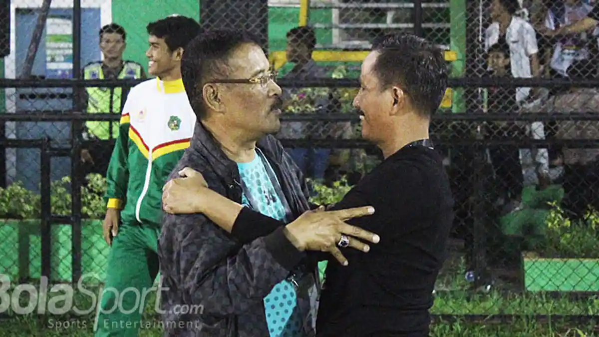 Persib Vs Persebaya: Laga 'Bersahabat', Bobotoh-Bonek Dekat, Sponsor di Jersey Pun Sama