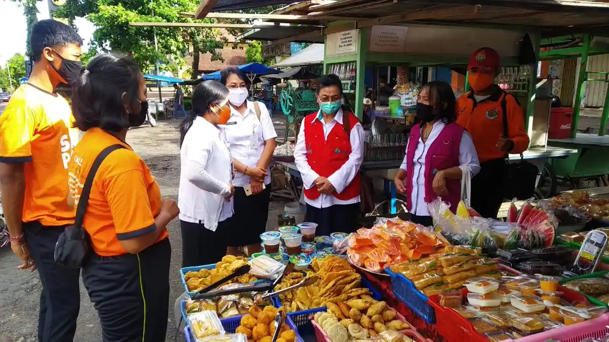 BBPOM Gelar Sidak Takjil ke Pasar Senggol Amlapura Karangasem