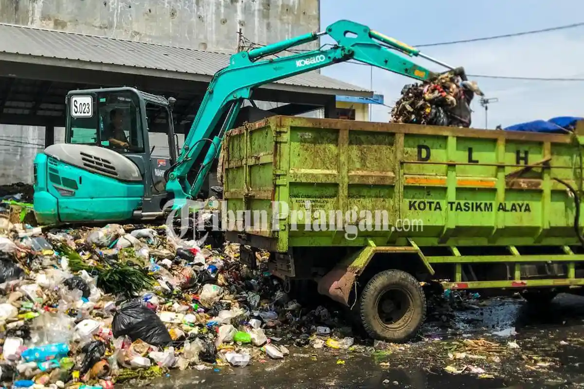 UPDATE Masalah Sampah di TPS Pasar Lama dan Dadaha, DLH Tasikmalaya: Kekurangan Kontainer dan Truk