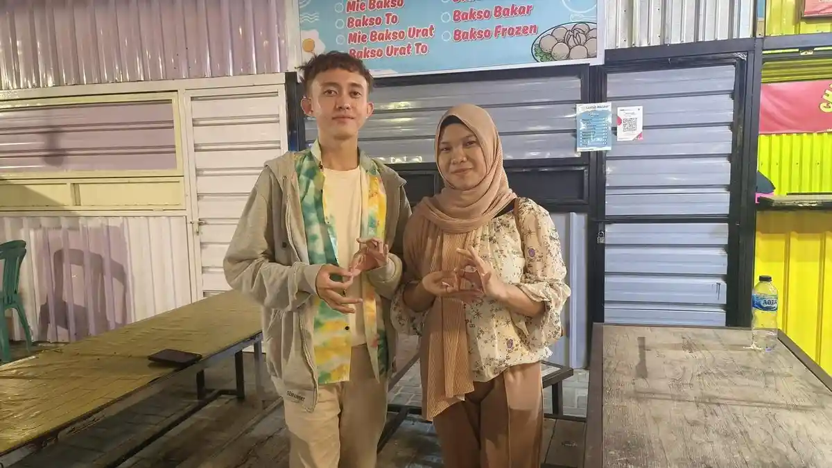 Cerita Nur Triska Lukum dan Yusrilsyah Limbanadi Belajar Bahasa Isyarat demi Tunarungu di Gorontalo