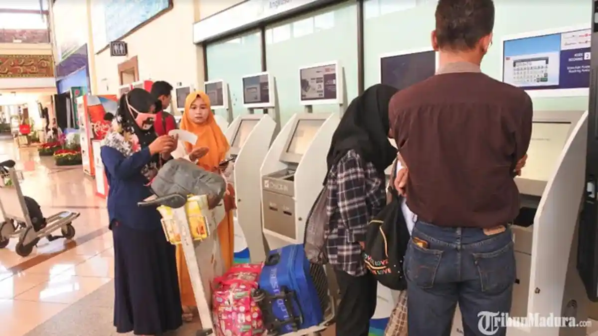 Sambut Hari Raya Idul Fitri, Bandara Juanda Hadirkan Permainan Menarik hingga Pertunjukan Akustik