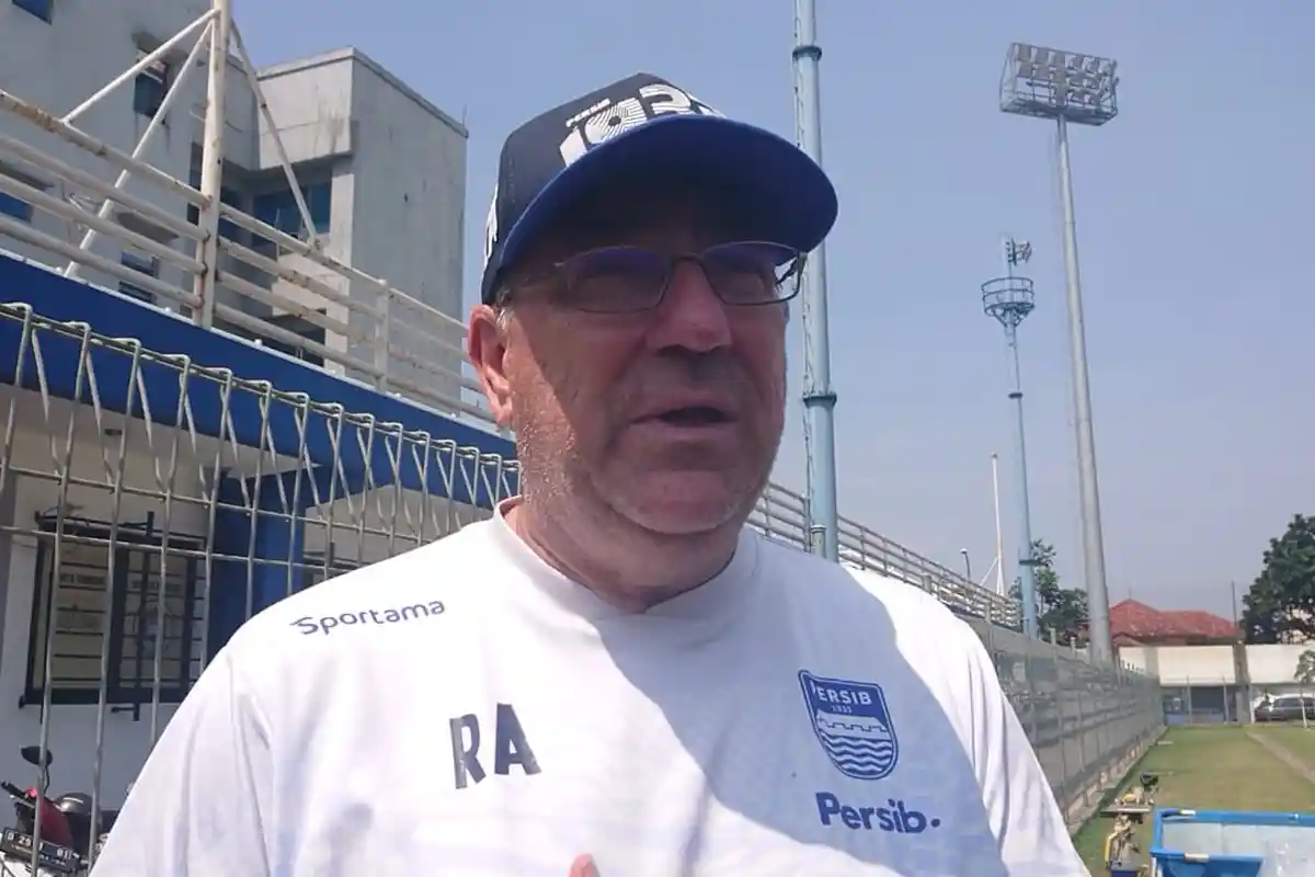 Ini Permintaan Robert Alberts kepada Bobotoh yang Bakal Menontoh Persib Bandung vs Madura United