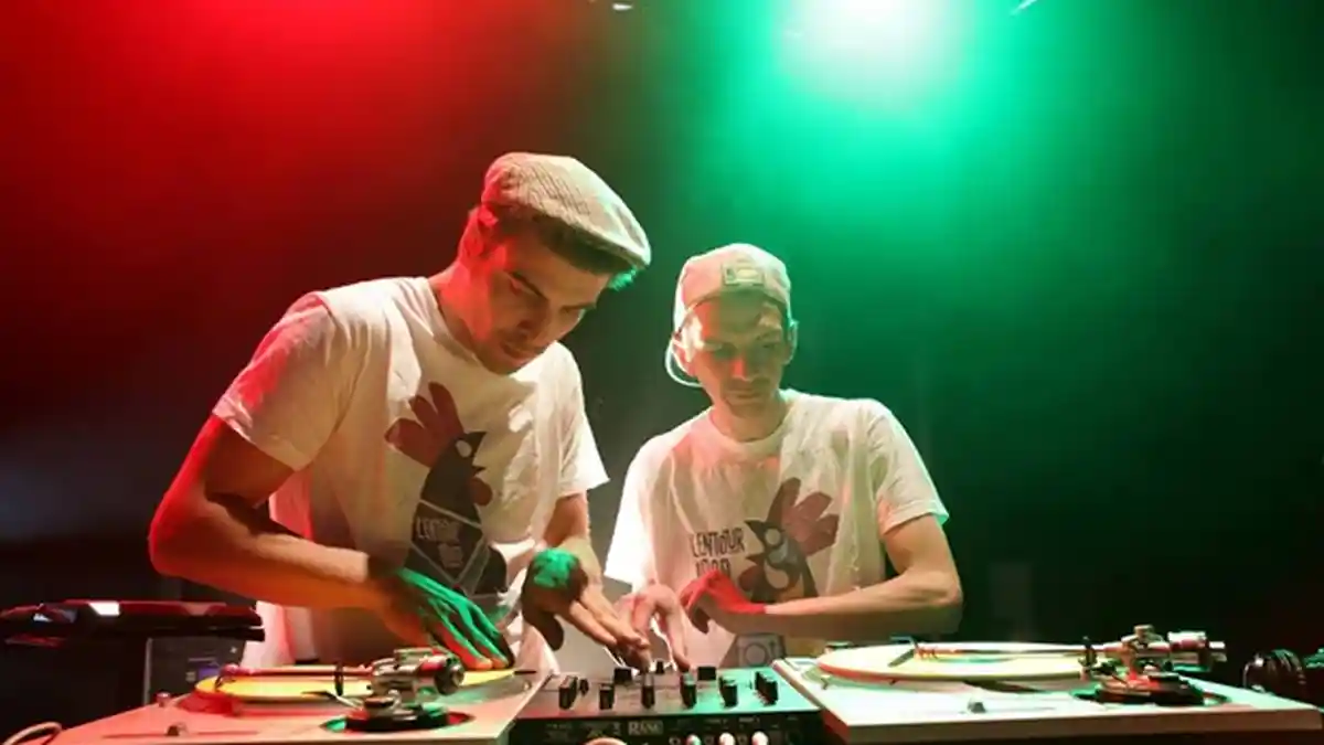 Malam Ini DJ dan Rapper Internasional Akan Datang ke Medan, Di Sini ...