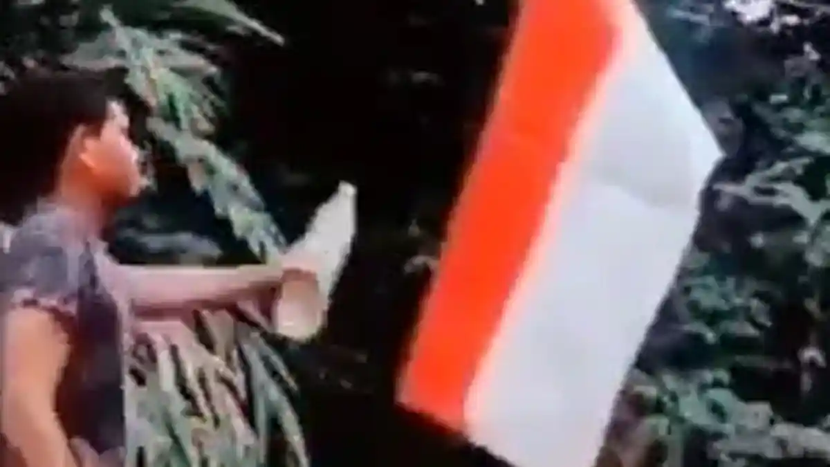 Viral Video Pria Bakar Bendera Merah Putih, Pelaku Diduga Warga Aceh