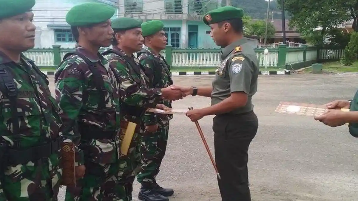 Warga Aceh Selatan Serahkan Senjata Api Sisa Konflik