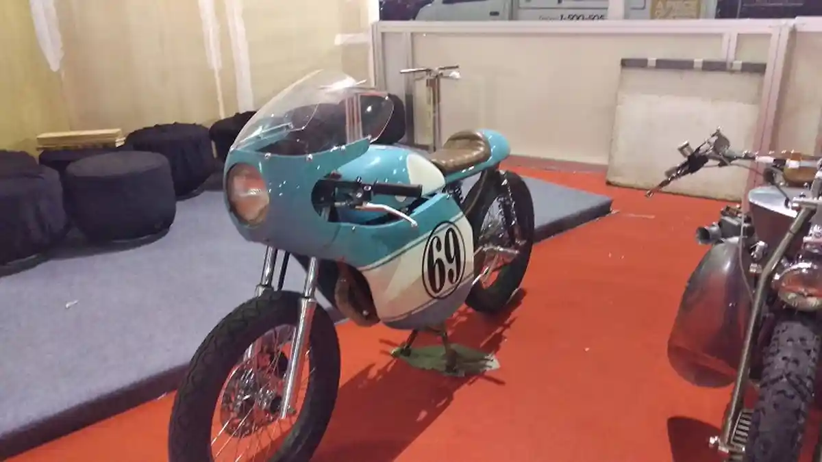 Motor '69' Dibawa Langsung Dari Solo