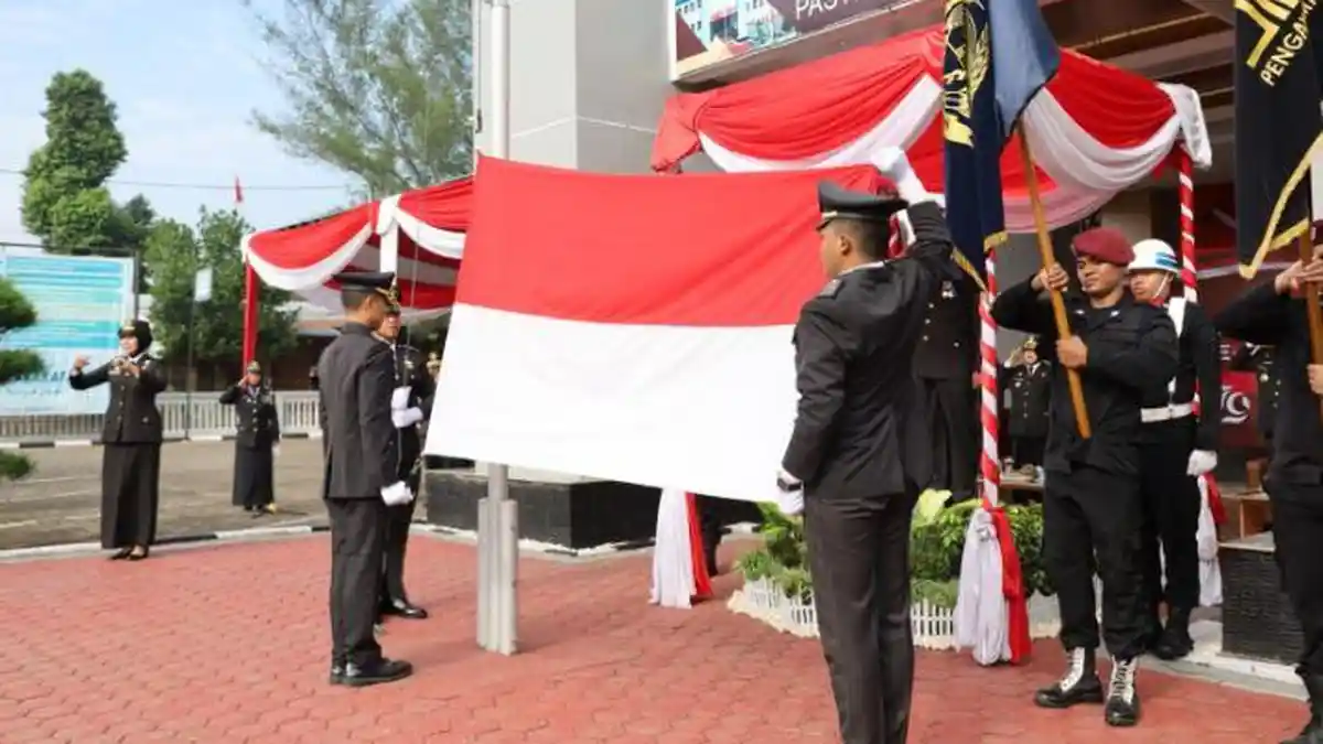Puncak Peringatan Hari Pengayoman Ke-79, Kanwil Kemenkumham Jambi Laksanakan Upacara Bendera