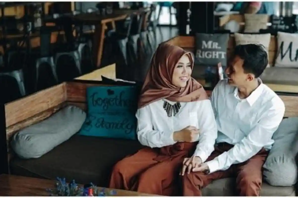 Hukum Berhubungan Suami Istri Siang dan Malam Hari di Bulan Ramadan, Bagaimana Jika Keadaan Lupa?