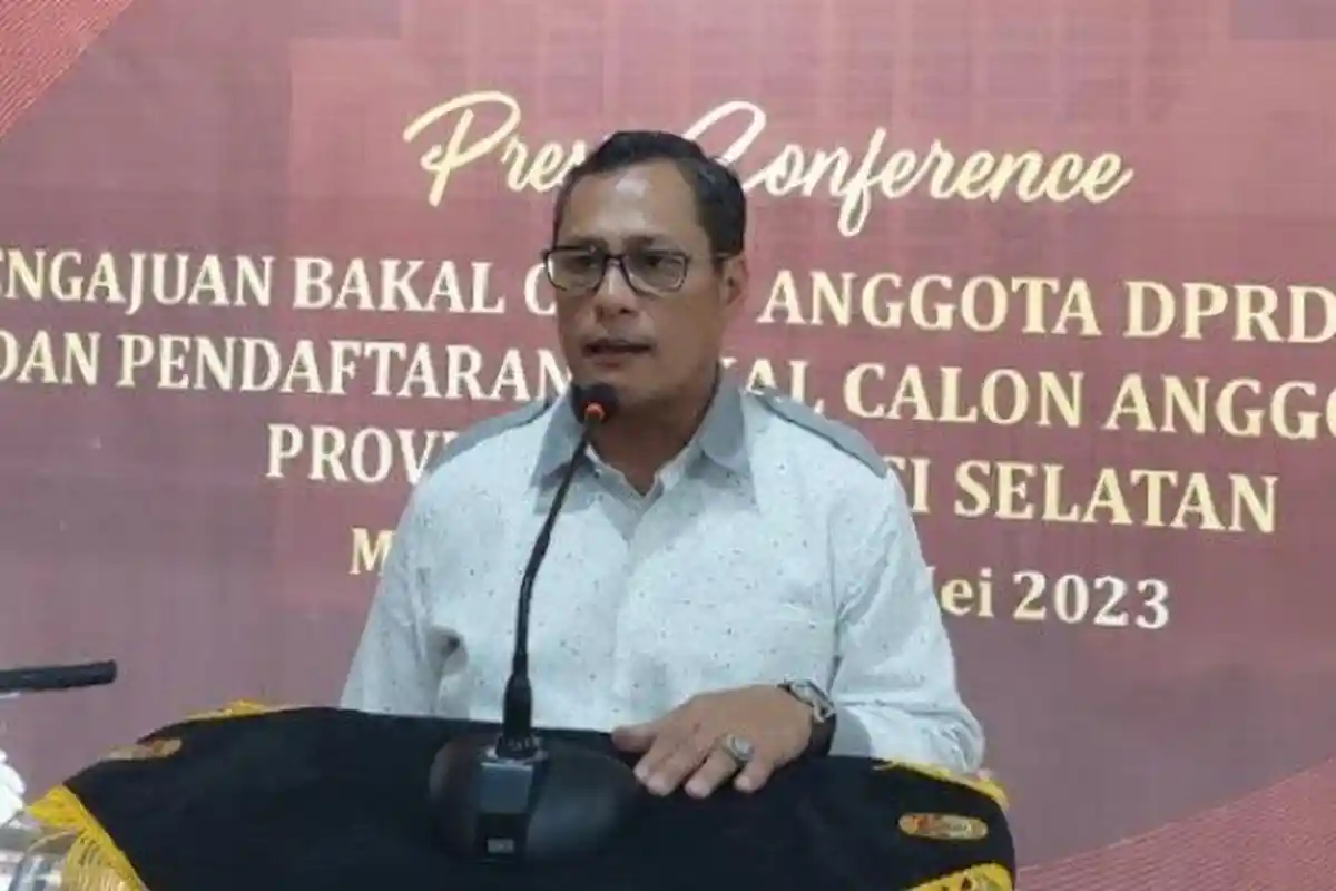 Andi Waris Halid: 15 Tahun Gagal Maccaleg Kini Peraih Suara Terbesar DPD RI