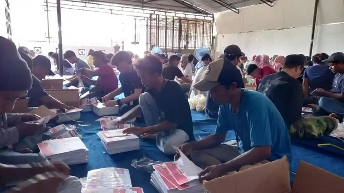 Target 5 Hari, KPU Sigi Kerahkan 120 Tenaga Kerja untuk Sortir Surat Suara Pilkada 2024