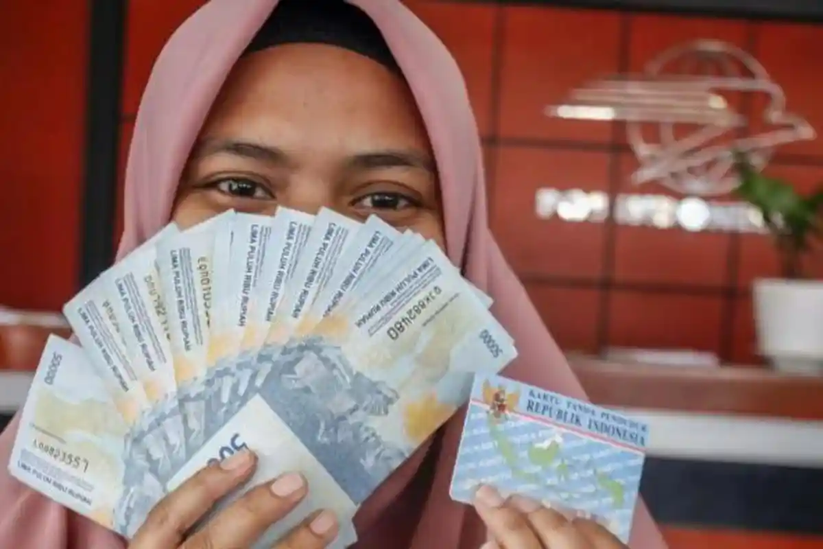 Cek Disini, Daftar Nama Penerima Bansos BLT Kesra Rp900 Ribu, Apakah Namamu Termasuk?