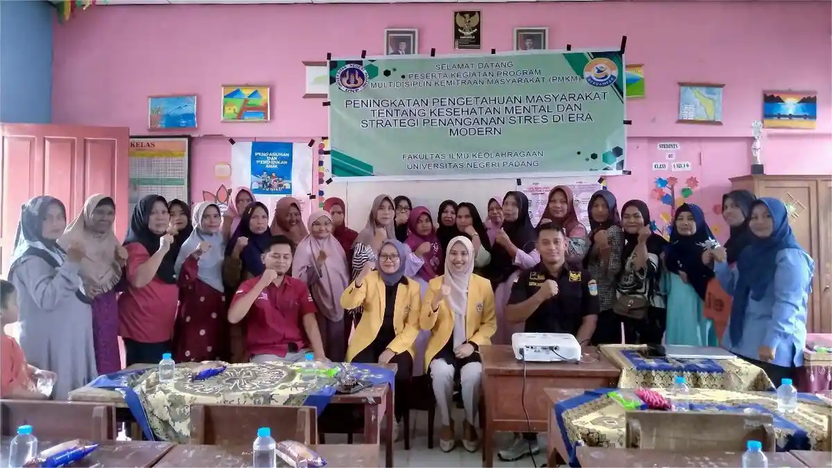 Dosen UNP Gelar Pengabdian Kemitraan Multidisiplin Tingkatkan Kesehatan Mental Masyarakat di Solsel - Tim-dosen-UNP-3-1282025.jpg