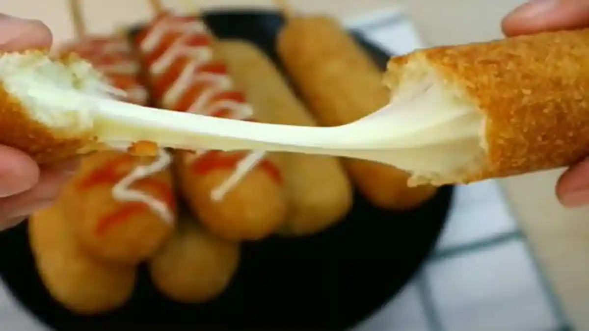 Resep Corndog Mozarella, Gunakan Tepung Terigu dan Tepung Ketan