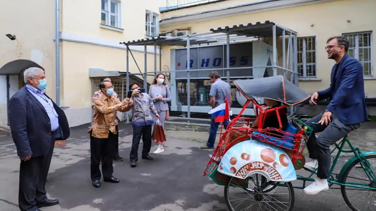 Ada Becak dari Yogyakarta di Moskow Rusia