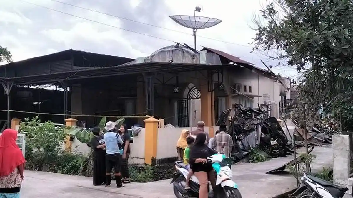 Populer Padang: Sampah Bertambah hingga 25 Ton saat Tahun Baru dan Kebakaran Rumah di Tunggul Hitam