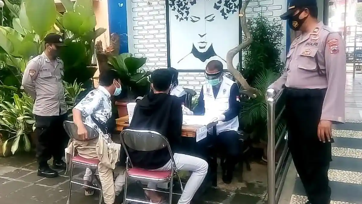Dinkes Purbalingga Tes Rapid 154 Pengunjung Owabong, Bambang: Owabong Aman dan Sehat
