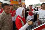 20260427_Anggota-DPR-RI-Syafruddin-saat-turun-langsung-ke-SPBU-Balikpapan.jpg