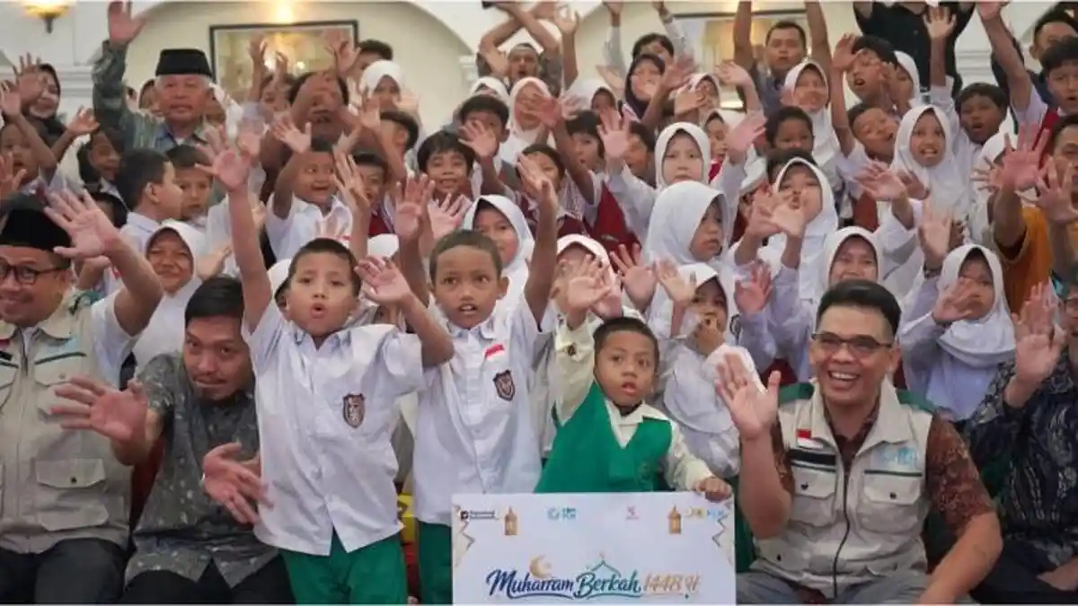 Harapan Baru: YBM PLN UID Jawa Barat Nyalakan Asa Anak Yatim Dhuafa Sambut Tahun Ajaran Baru - Tribunjabar.id