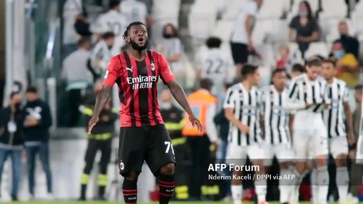 Minta Gaji Selangit Tapi Main Angin-Anginan, AC Milan Rela Sambut Minat PSG & Liverpool untuk Kessie
