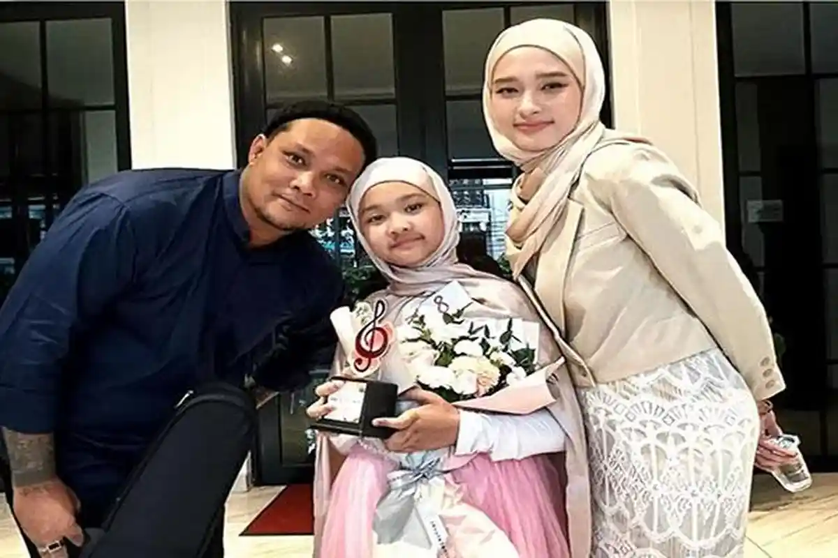 Anak-Anak Alami Dampak Psikologis, Inara Rusli dan Virgoun Kini Kompak Jalani Co-Parenting
