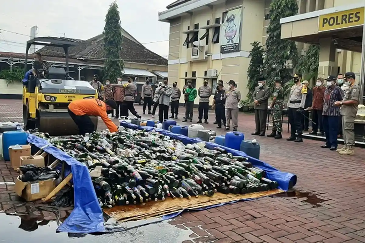 253 Petasan Hasil Sitaan Dimusnahkan di Mapolres Banjarnegara, Termasuk Ribuan Miras