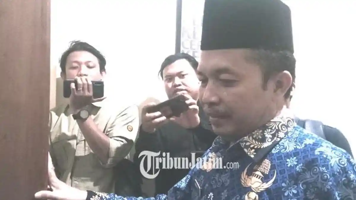 Update Kasus Korupsi Mobil Siaga Desa di Bojonegoro, Kepala Bappeda Diperiksa 6 Jam : Linglung