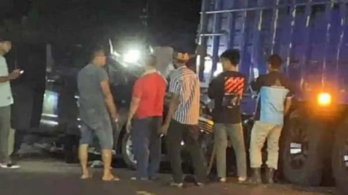 Tabrak Truk Mogok, Penumpang Minibus Meninggal di Aceh Tamiang