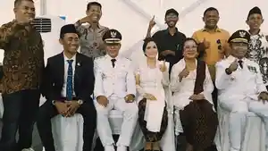 Foto-bersama-tim-dan-keluarga-usai-mengikuti-acara-pelantikan.jpg