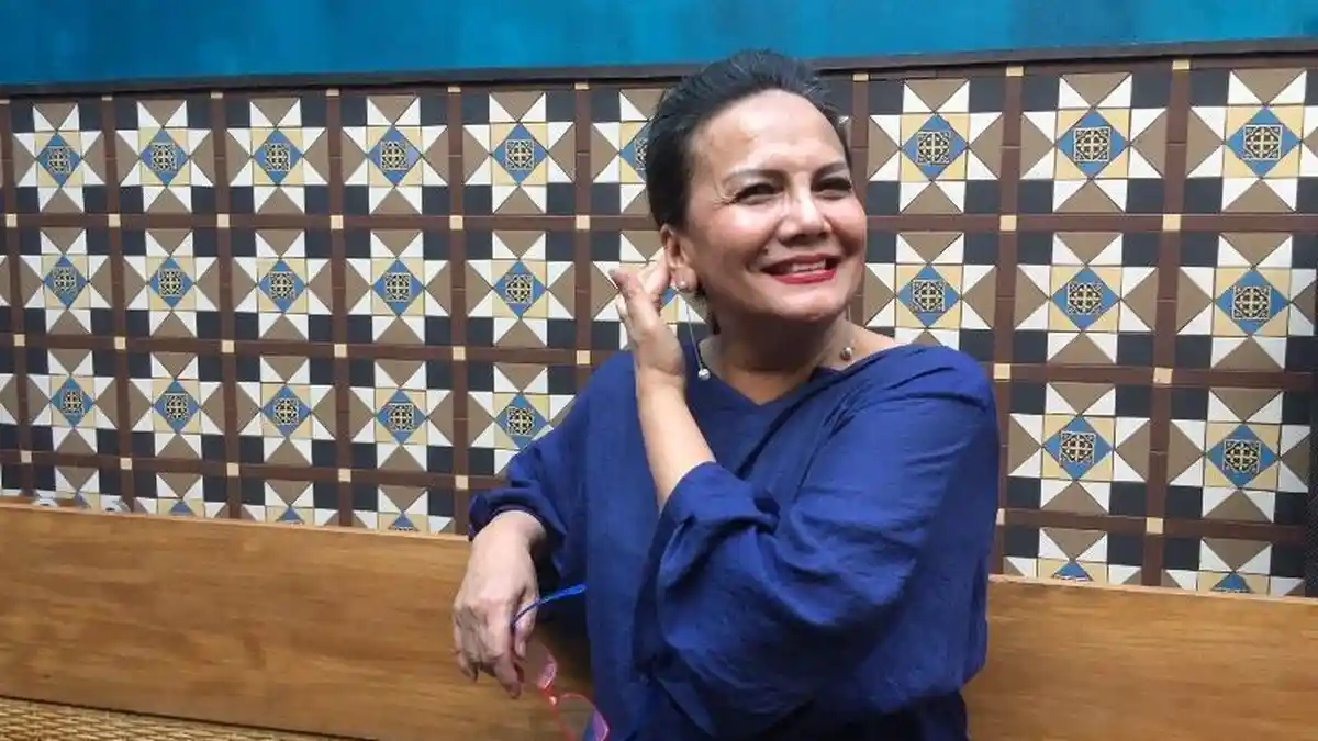 Pesan Christine Hakim Pada Netizen yang Menghujat Pernikahan Syahrini dan Reino Barack