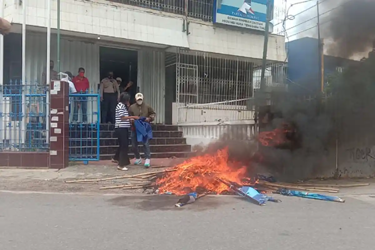 Atribut AHY yang Dibakar Bukan Milik Partai Demokrat, Simpatisan Jeriko Polisikan GSK