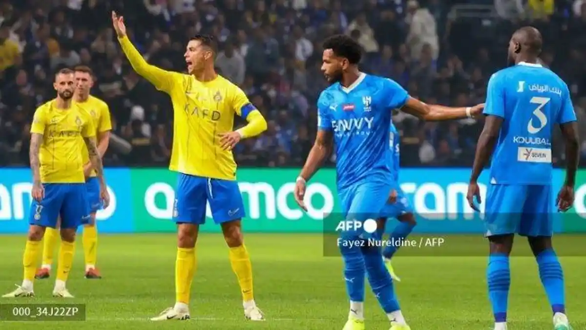 Cristiano Ronaldo OTW Raih Trofi Pertama, Jadwal Al Hilal Vs Al Nassr Final Piala Raja Arab Saudi