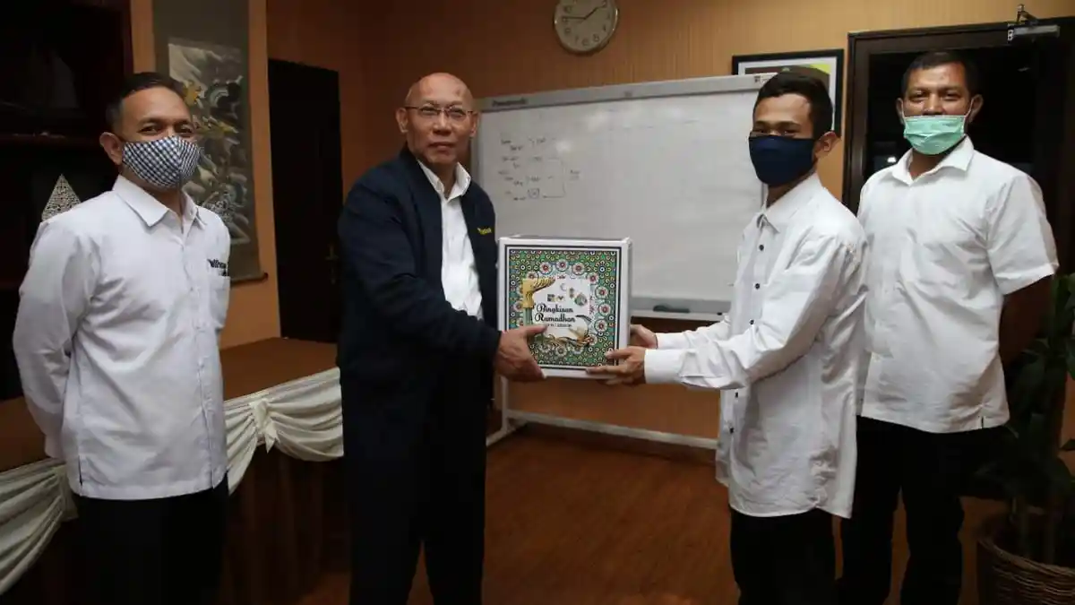 BP Batam Beri Bingkisan Ramadhan ke Pegawai Outsourcing dan Cleaning Service