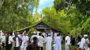 Ziarah-Hitu-1.jpg