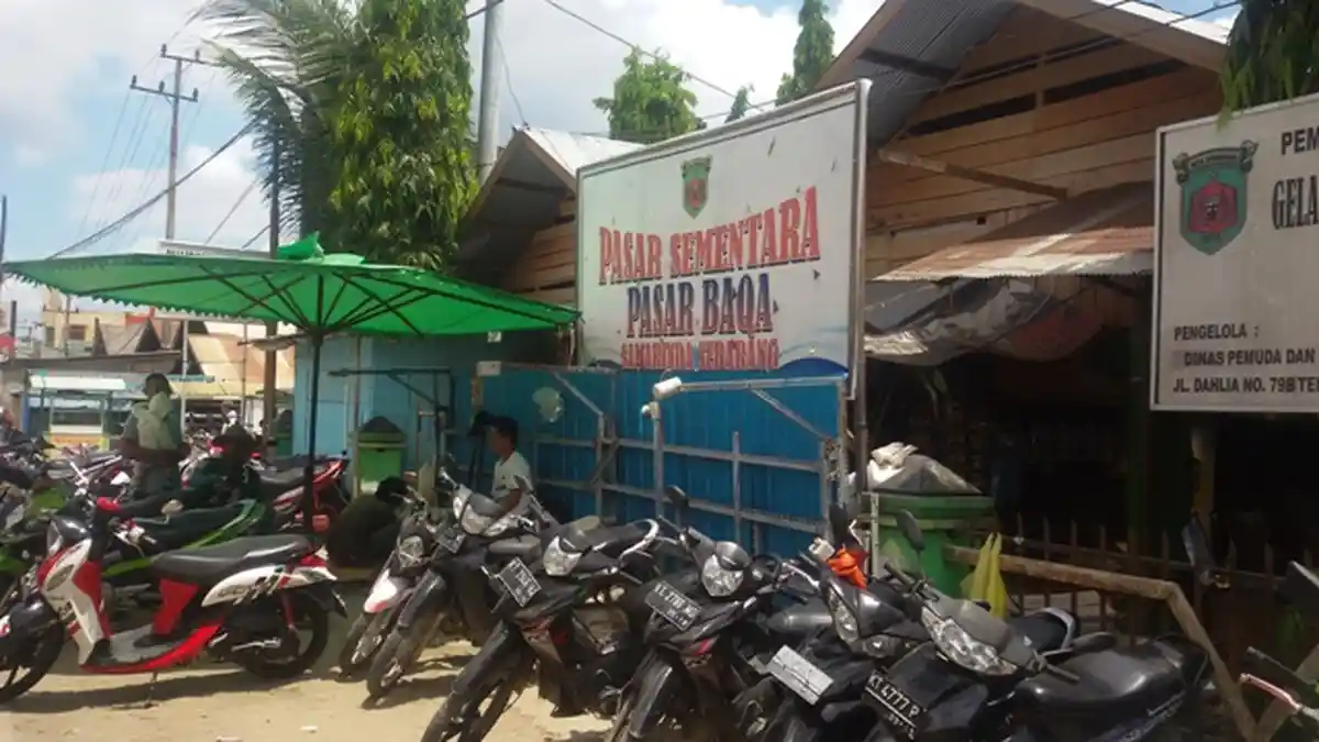 Tiang Pancang Pasar Baqa Habiskan Rp 5 Miliar