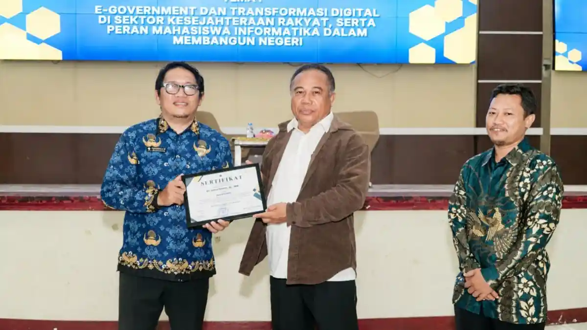 Mahasiswa Informatika Unkhair Ternate Didorong Kuasai E-Government dan Transformasi Digital
