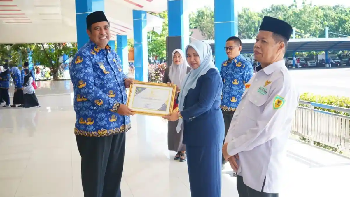Video: 6 Tokoh Masyarakat dan Organisasi di Maros Terima Penghargaan