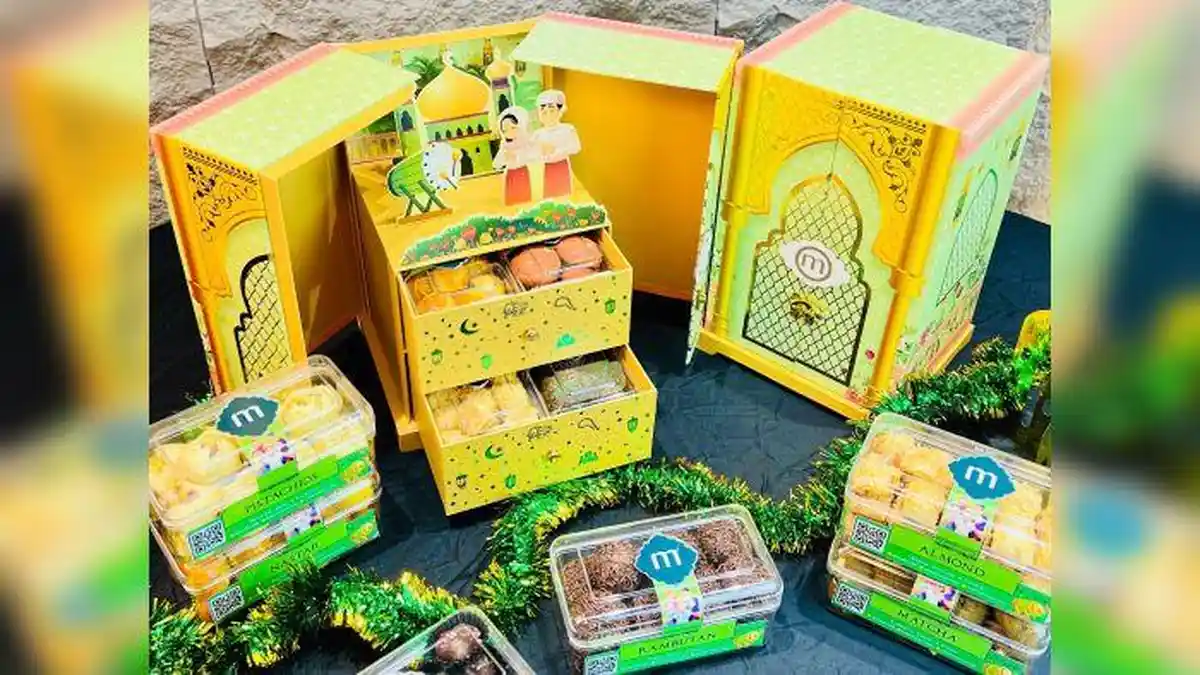 Midtown Coffee Balikpapan Rilis Hampers Estetik dengan Fitur Kotak Menyala dan Desain Pop-Up 3D