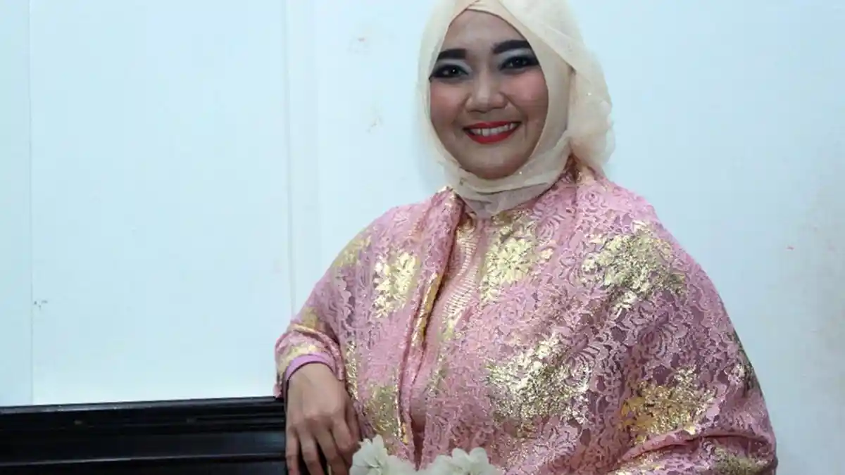 Suami Penyanyi Religi Sulis Ungkap Istrinya Sakit dan Sempat Masuk UGD