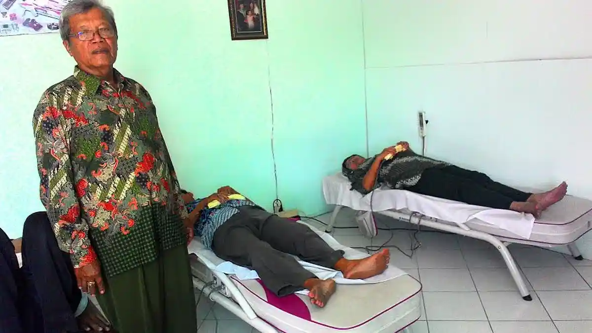 Berobat di Sini Hanya Bayar Seikhlasnya