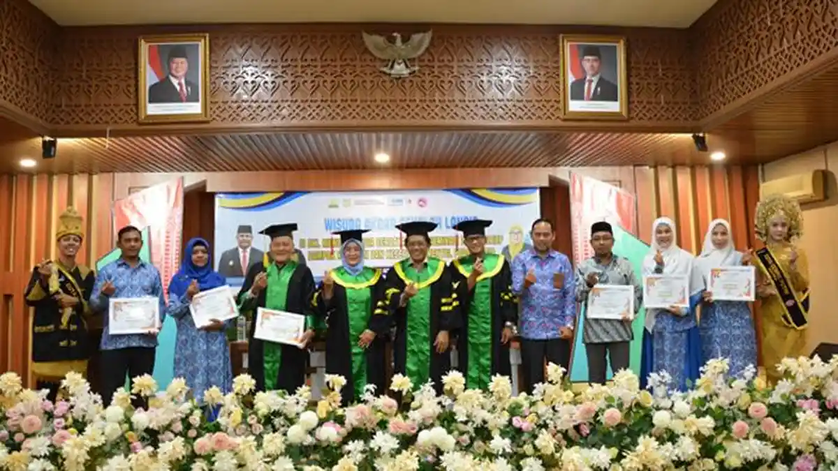 Aceh Raih Penghargaan Tingkat Nasional Wisuda Sekolah Lansia 