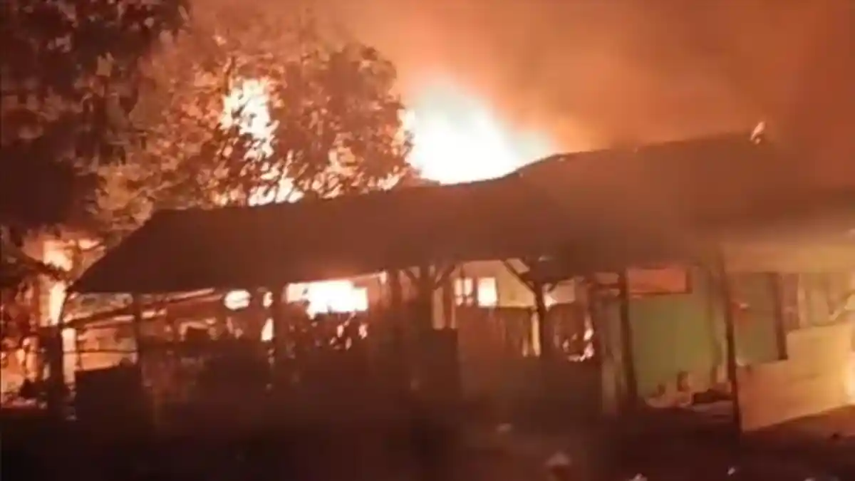 Kemenag Cabut Izin Ponpes yang Dibakar Warga Buntut Dugaan Tindakan Asusila