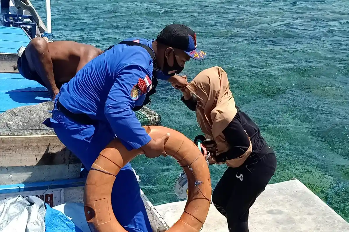 Penumpang Kapal Nelayan yang Nyaris Tenggelam di Lombok Selamat, Berkat Gerak Cepat Tim Polairud